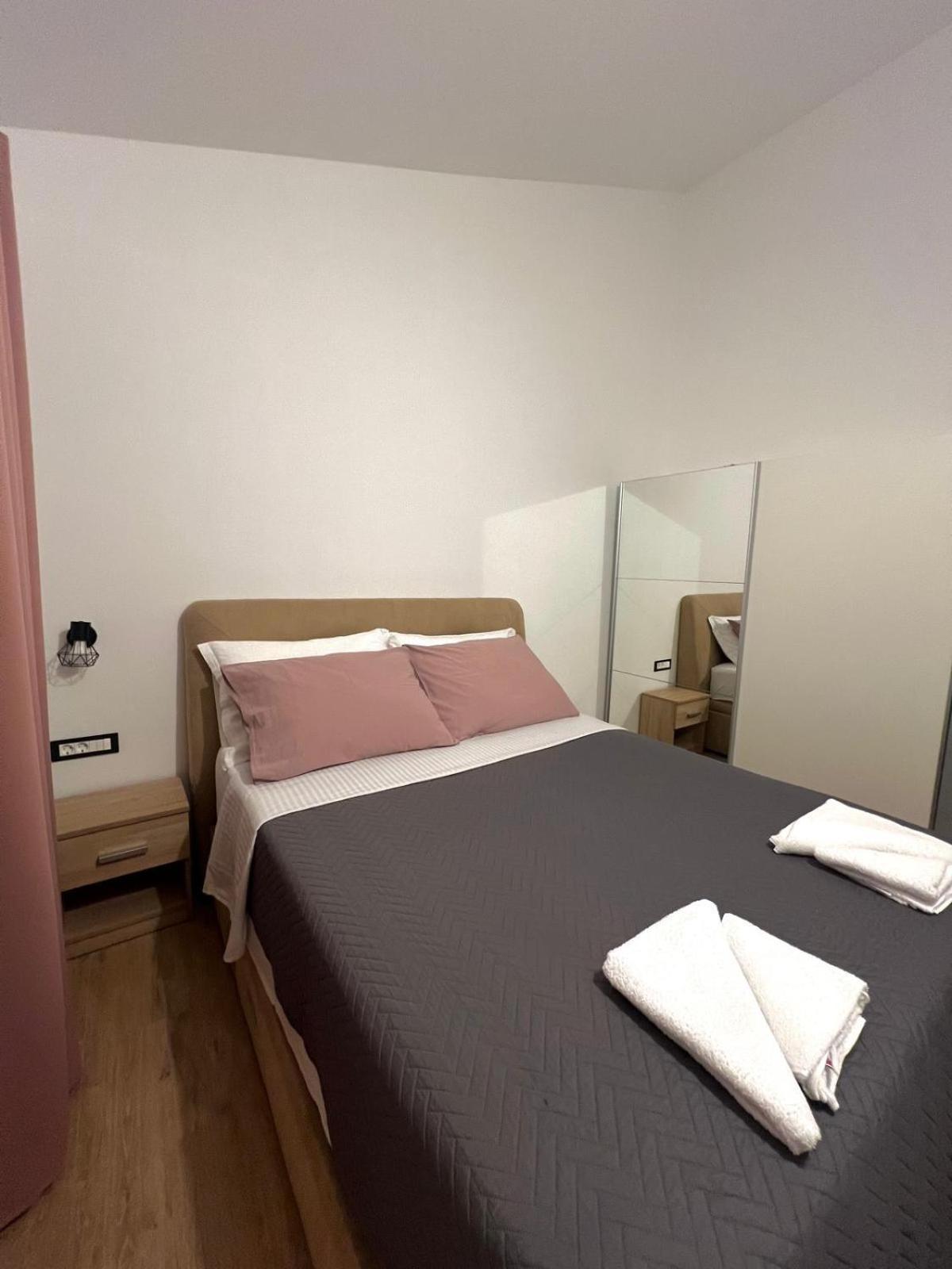 Apartmani Karla Paklenica Stari Grad Kültér fotó