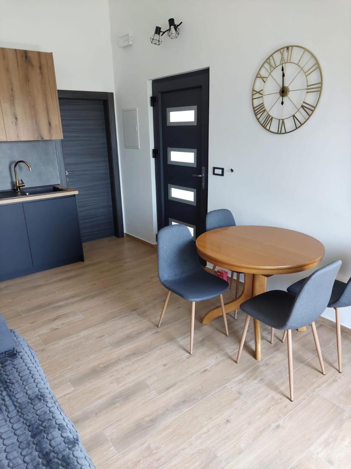 Apartmani Karla Paklenica Stari Grad Kültér fotó